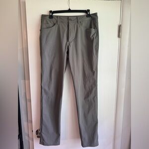 Lulu Lemon Men’s ABC Slim-Fit Pant - Green